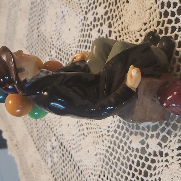 The Old Balloon Seller and The Old Ballon Man by Royal Doulton - Picture 8 of 11